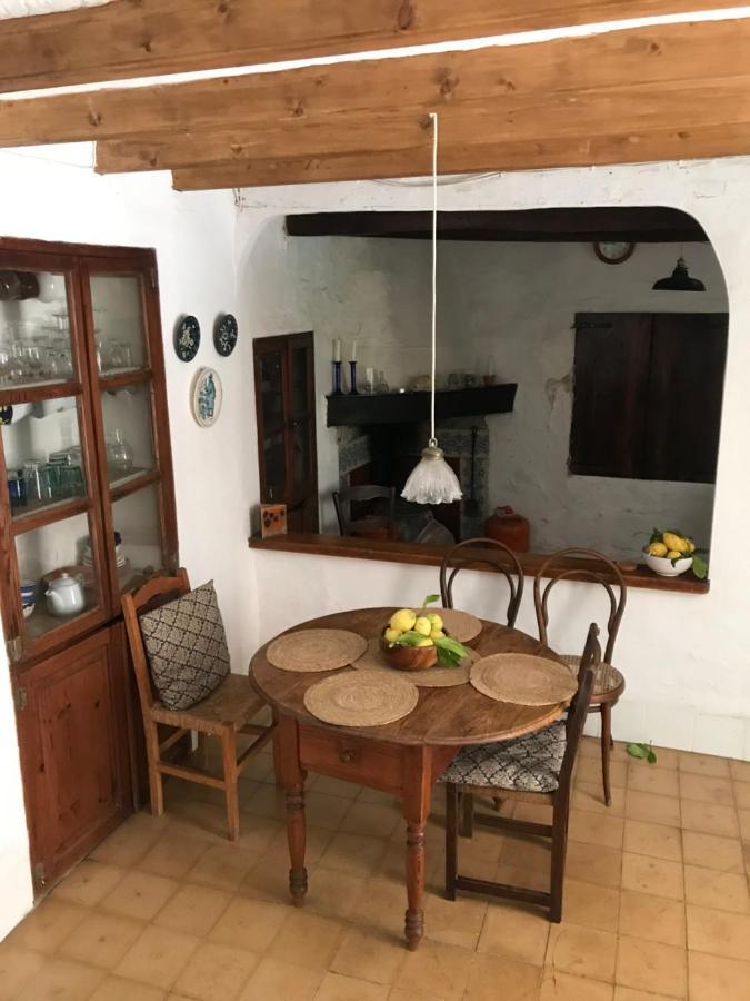 Encantadora Casita En El Centro De Форналуткс Екстериор снимка